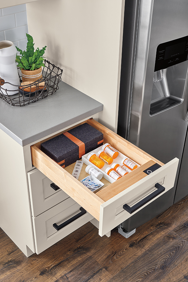 /-/media/thomasville/products/cabinet_interiors/biometric-drawer-3.jpg