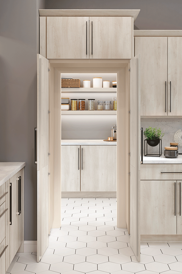 /file/media/thomasville/products/specialty_cabinets/pantrywalkthrough.gif